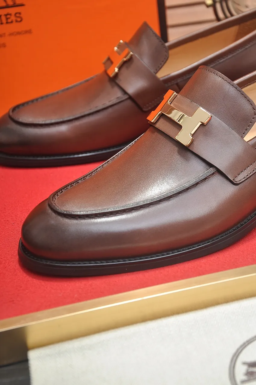 Men's shoes💰520💶[HERMES] (cowhide lining)🍀Italian top luxury🍀He does not pursue novel styles and gorgeous colors, but attracts the favor of successful men with his flawless, elegant and classic style. Formal leather shoes This very comfortable, simple and stable style allows you to easily match any style! The pattern is absolutely 1:1 refined from the original case, and we strive for excellence in materials, imported cowhide + cowhide lining💪💪💪extraordinary texture👍! .Code number: 38-45 (45 customized)